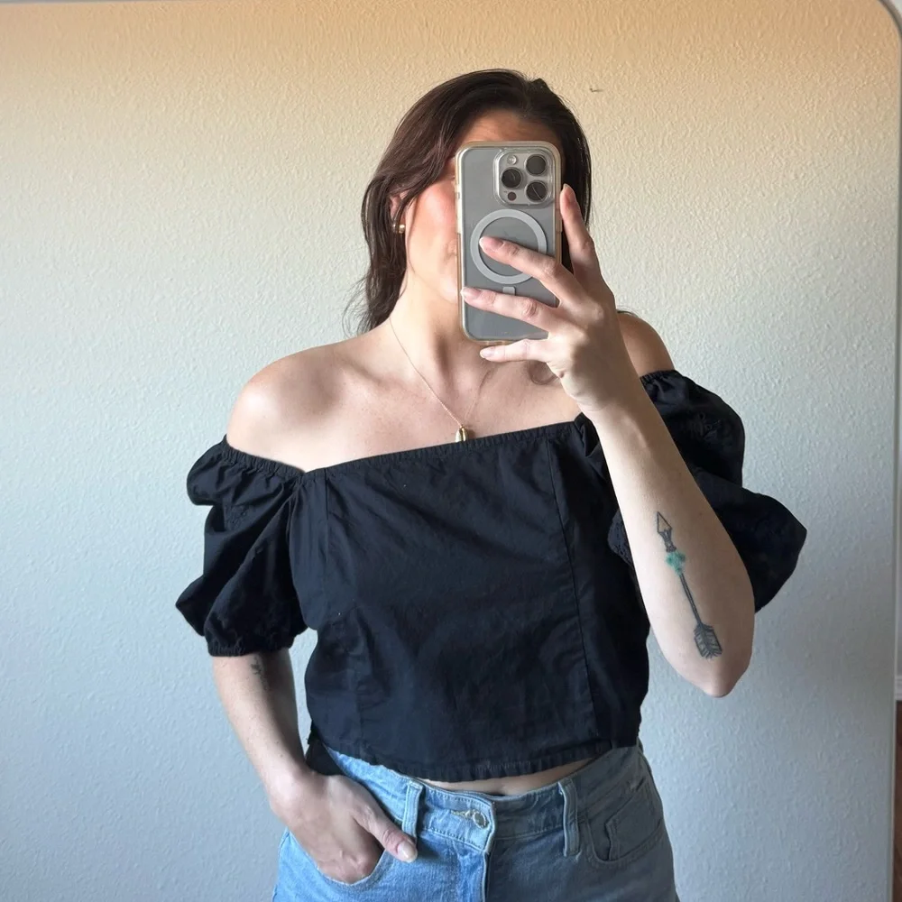 H&M Crop Top - Picture 1 of 7